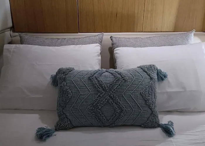 Sunset River 船屋 *