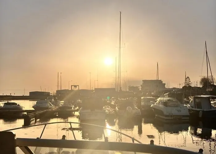 Båthotell Sunset River *